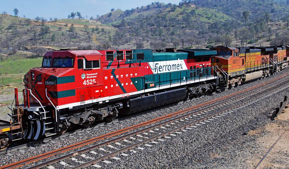 Gobierno extiende concesión de Ferromex por 8 años más