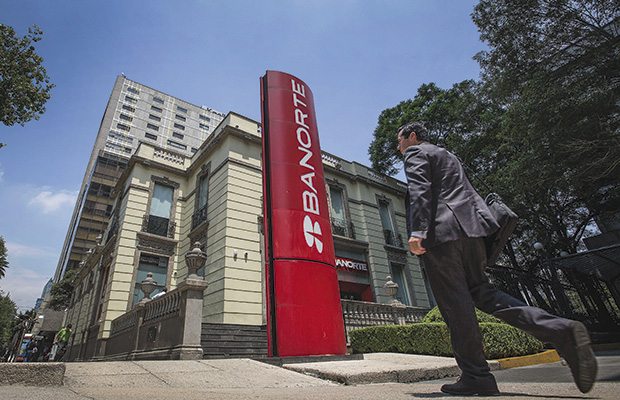 Banorte va por tres millones de clientes con su banco digital Bineo