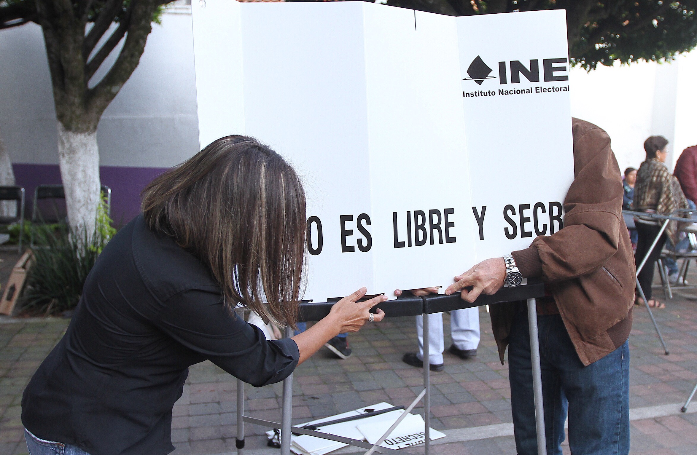 Auditoría a fondo en el INE: Sheinbaum exige revisar contratos tras la renuncia de Taddei