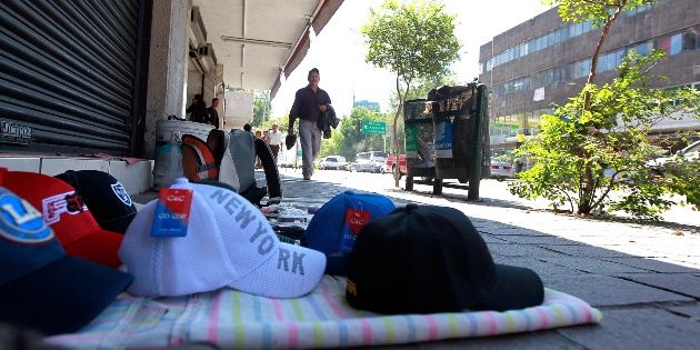 Economía informal generó 24.4% del PIB en 2022, su mayor nivel en la historia