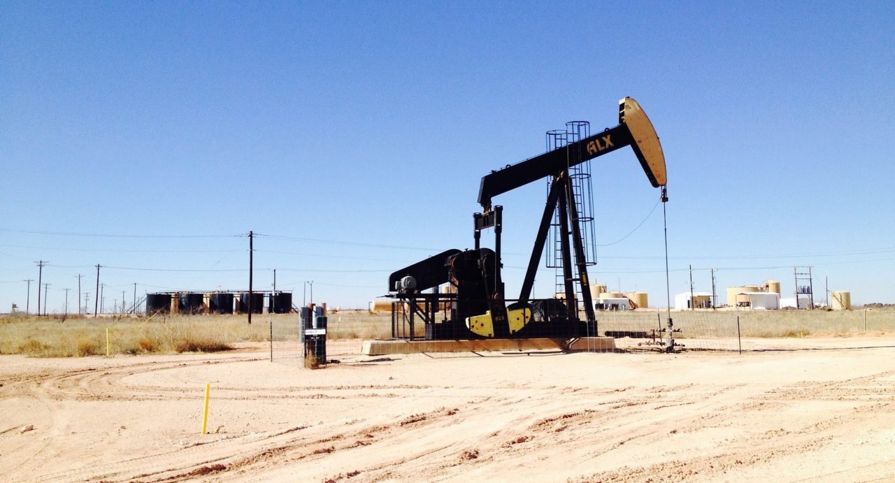 Piden industriales frenar restricciones a la importación de hidrocarburos