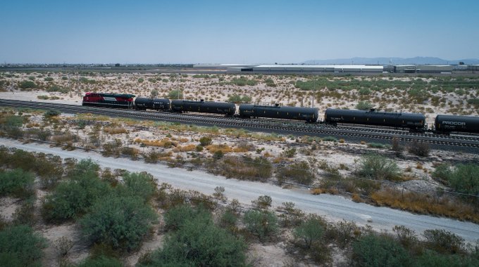 Agilizan tránsito en la frontera; reabrió el puente ferroviario de Eagle Pass
