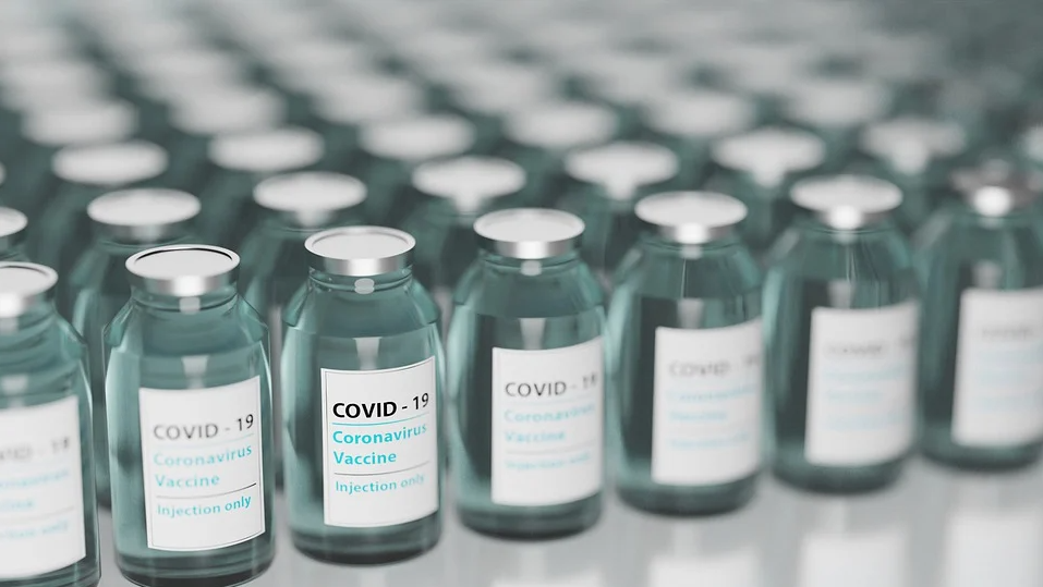Cofepris abre convocatoria rumbo a la venta de vacunas anticovid