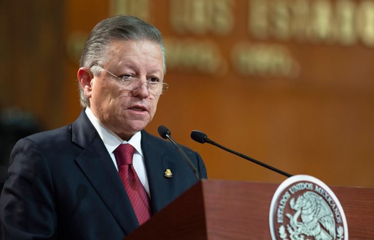 AMLO acepta la renuncia de Arturo Zaldívar a la SCJN; propondrá terna de mujeres