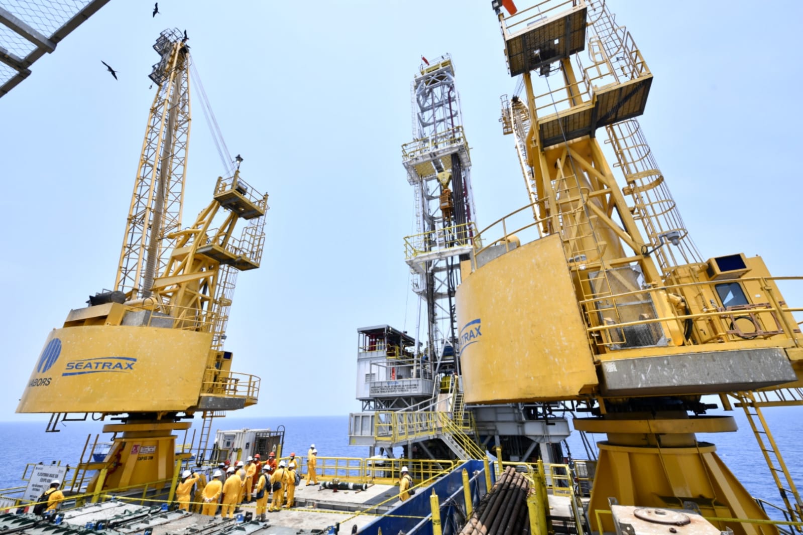 Producción de Pemex cayó 2.2% en julio por incendio en Nohoch A