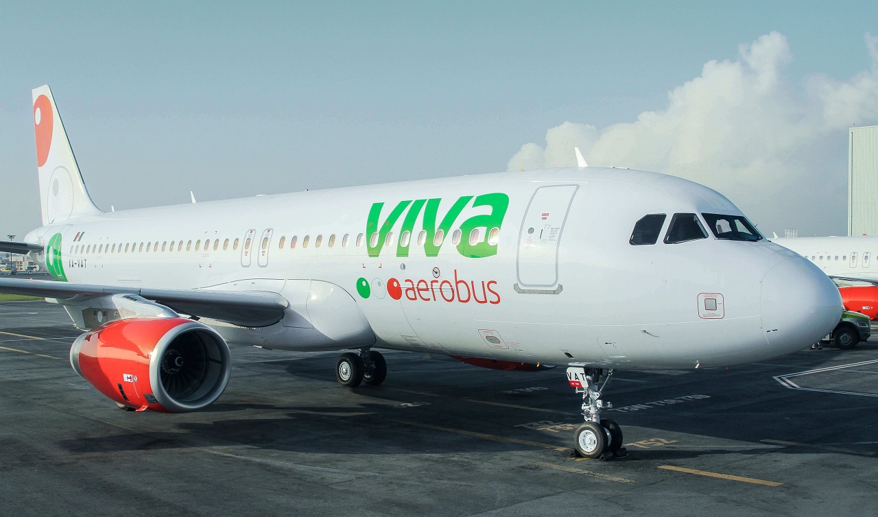 Pilotos rechazan que Viva Aerobus rente aviones extranjeros con tripulaciones; es violatorio de la ley