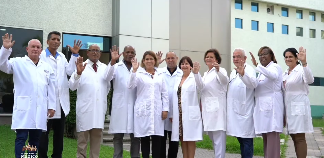 “Hay trabajo para todos”: AMLO, tras informar que 700 médicos cubanos laboran en México