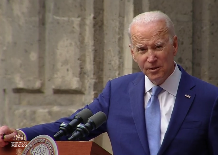 Biden agradece a AMLO recibir a migrantes que no cumplen con política de EU