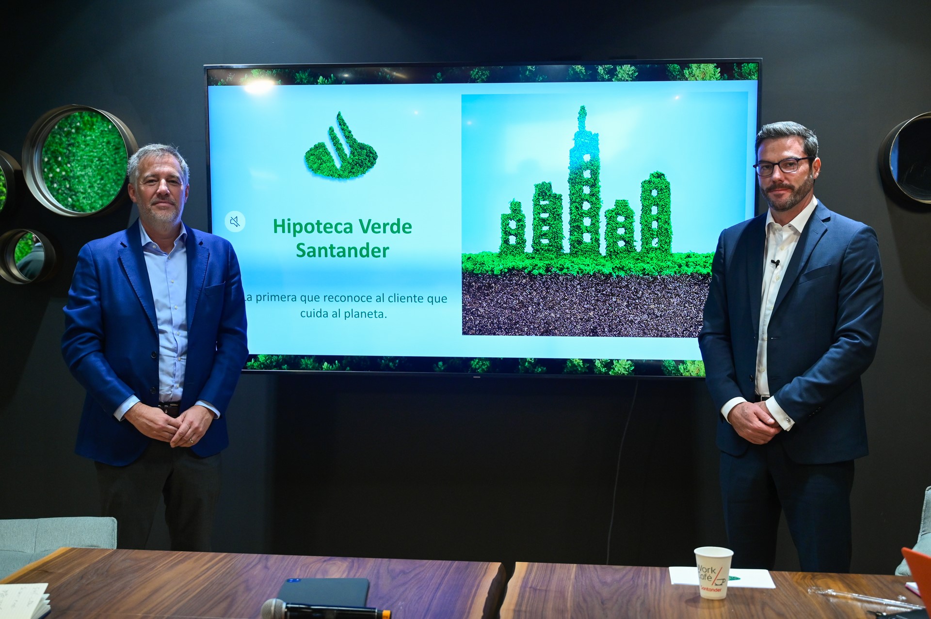 Santander México lanza solución financiera para compra de vivienda sostenible