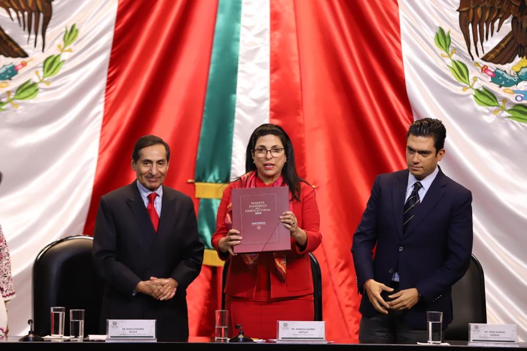 Gobierno se compromete a dejar en 2024 “una deuda pública sostenible”