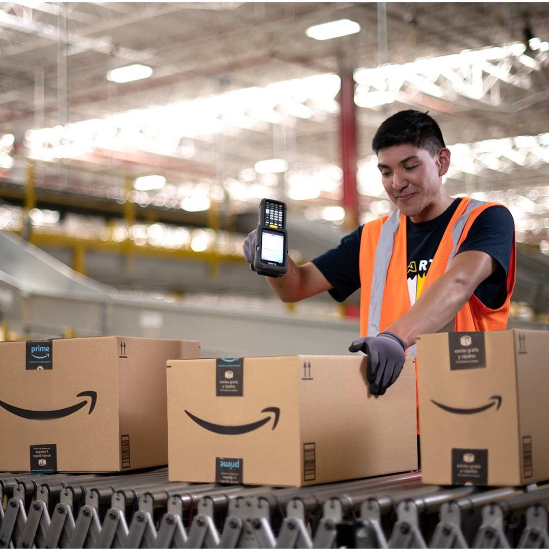 Amazon amplía su presencia en México; inauguró una “mega-estación” de entrega
