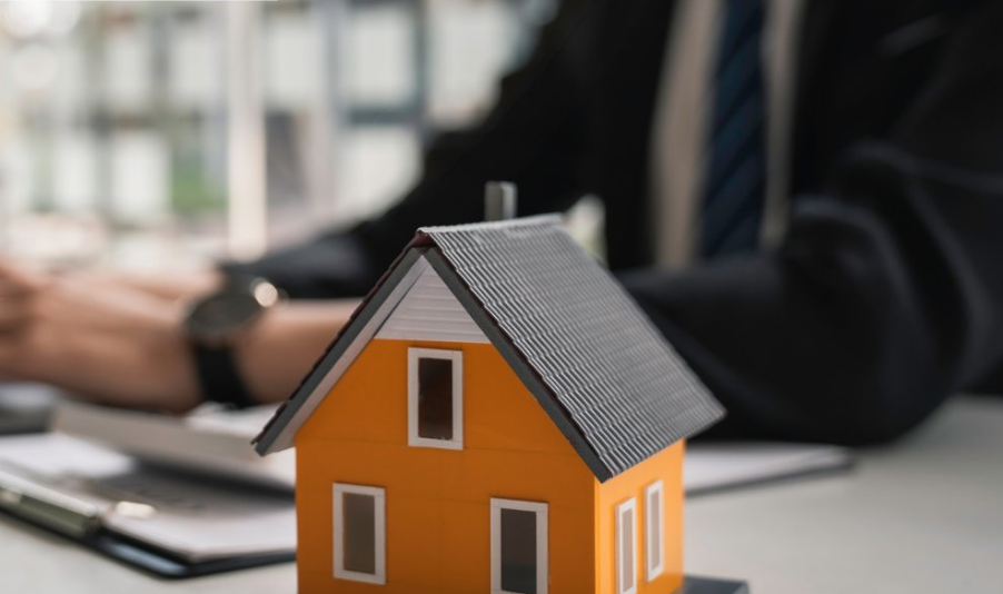 Cofece investiga posible concentración ilícita en mercado de servicios inmobiliarios