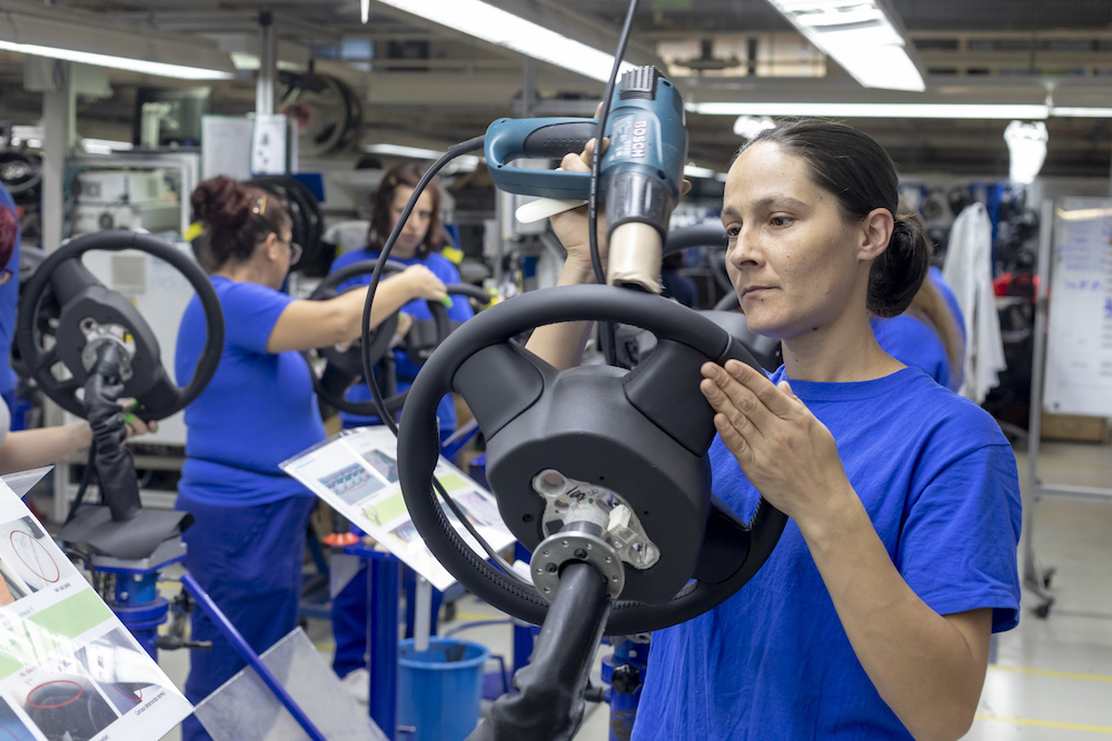 México aceptó a trámite denuncia laboral de EU por la empresa Autoliv