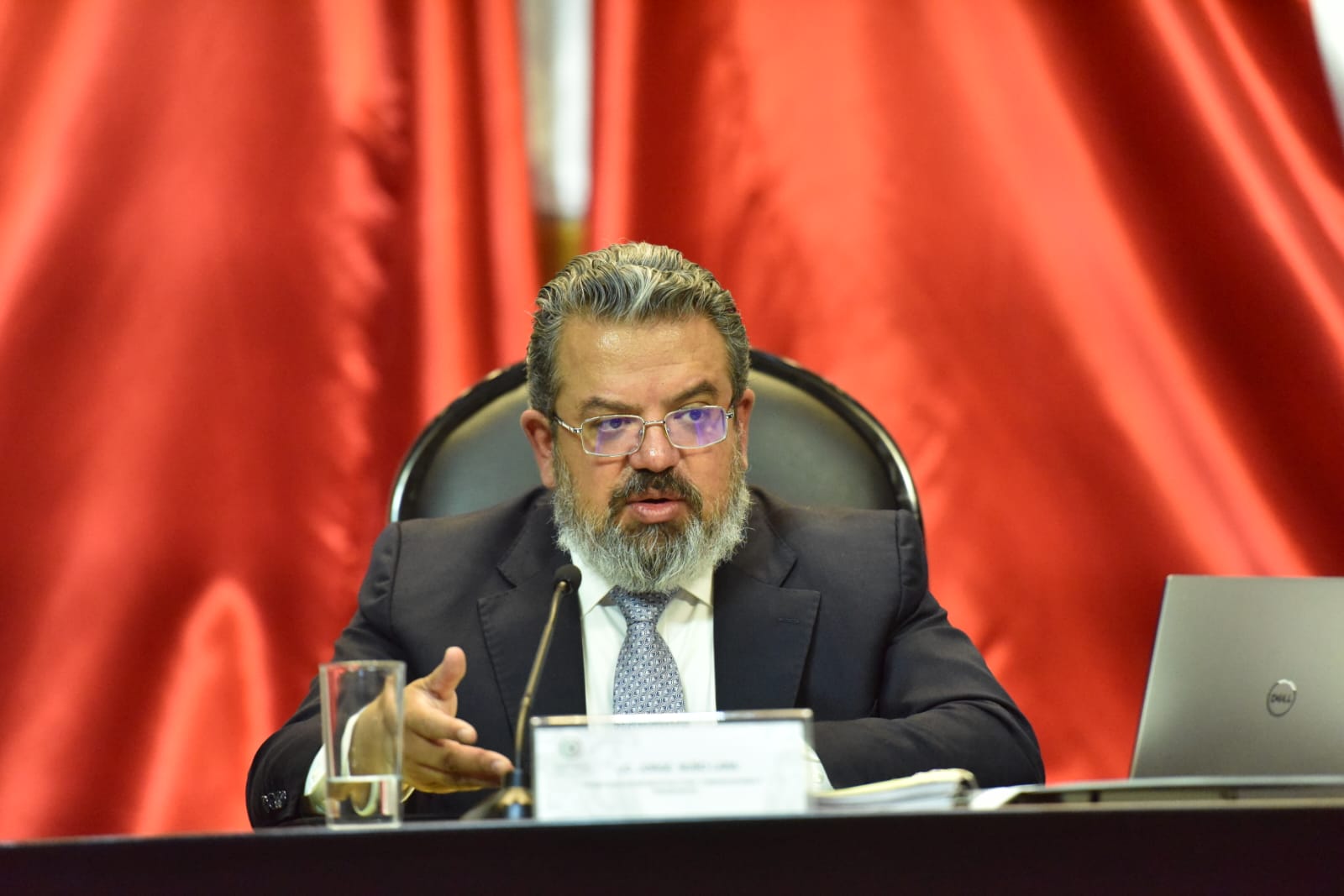 Gobierno y empresas avanzan en planes de negocio para desarrollar trenes de pasajeros