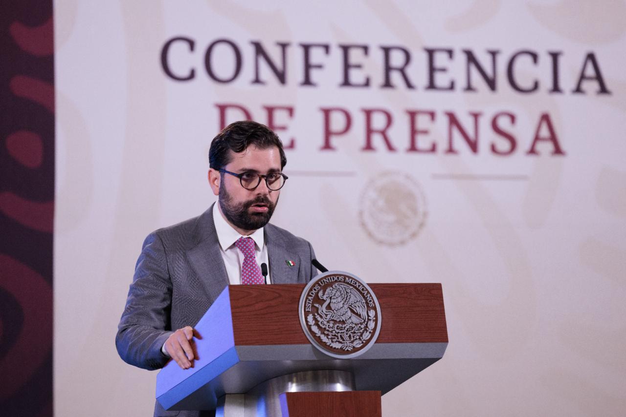 Sheinbaum designa a Alejandro Svarch como futuro jefe de IMSS-Bienestar