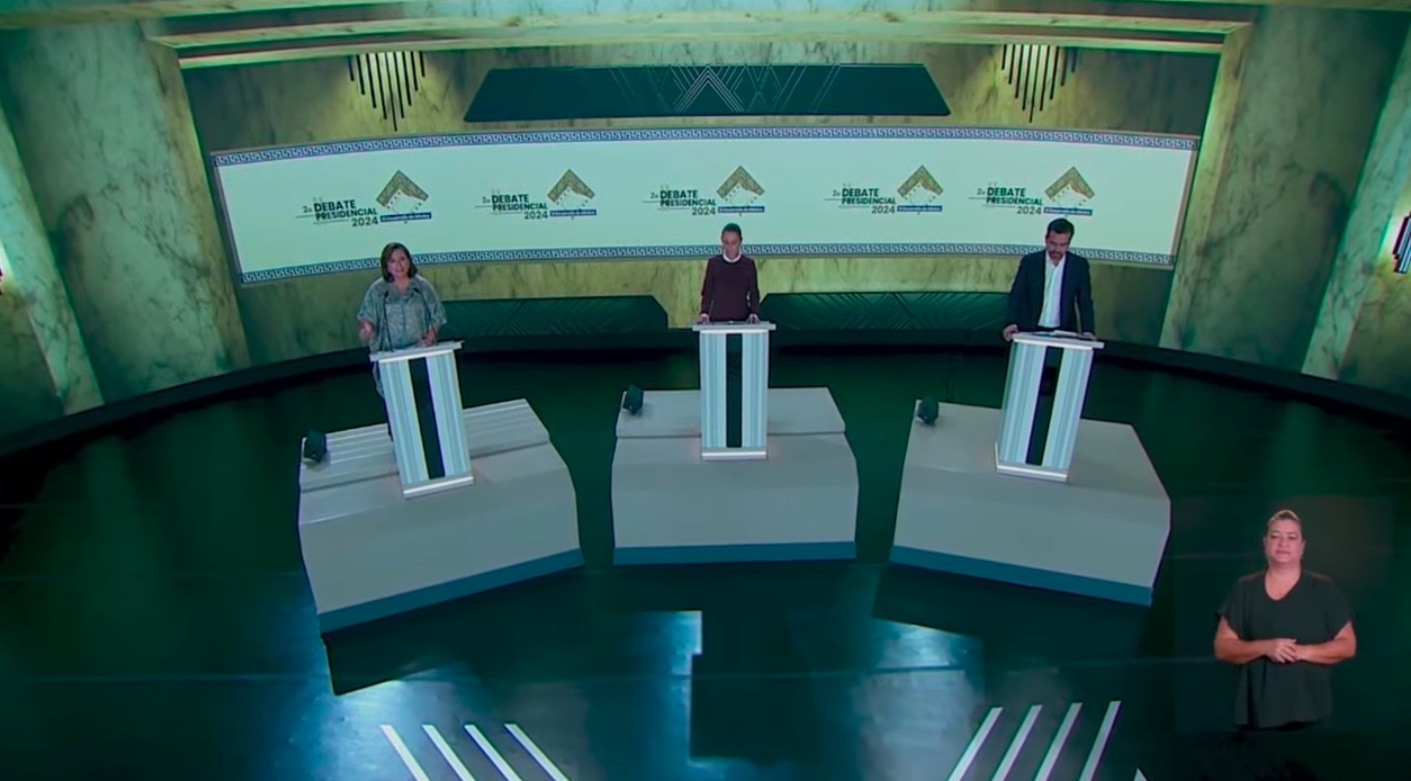 Gálvez propone retomar las subastas eléctricas para energías renovables; Sheinbaum: “no a la privatización”