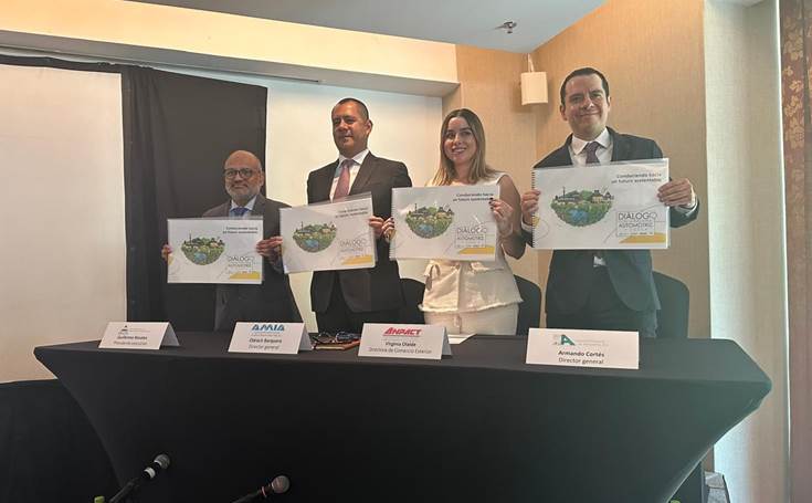 Industria automotriz presenta propuestas a candidatos a la Presidencia