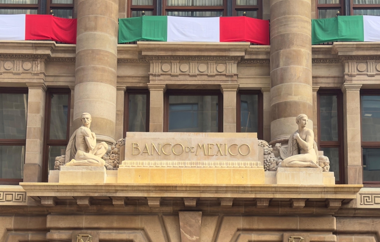 Continuarán recortes a tasa de interés de Banxico; no se descarta un ajuste de 50pb