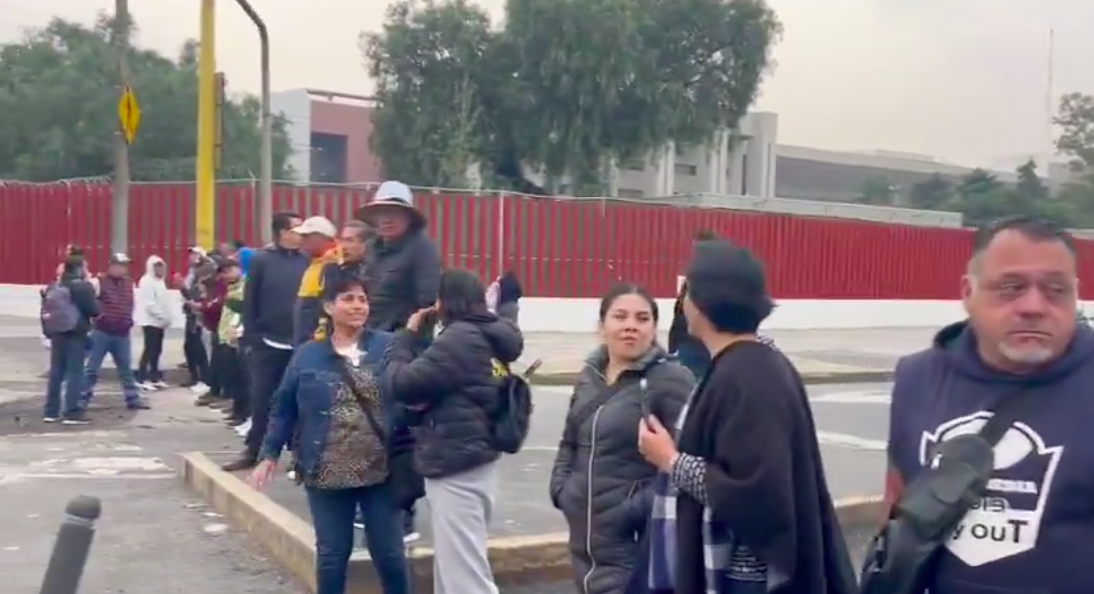 Trabajadores del Poder Judicial bloquean entradas a la Cámara de Diputados
