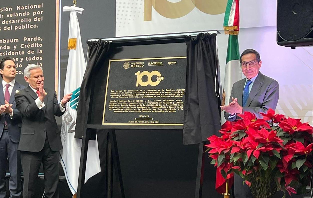 Celebran 100 años de vida la CNBV, el regulador del sector financiero
