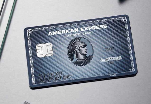 American Express recortará 3 mil 500 empleos como parte de una reestructuración